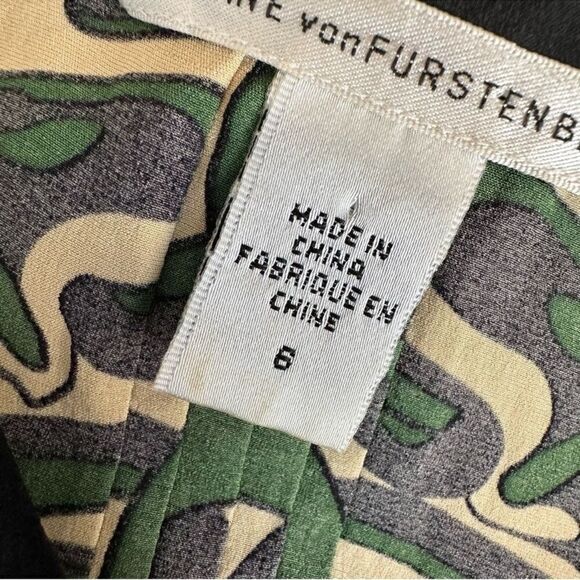 Diane Von Furstenberg retro patterned midi Dress size 6 - Picture 3 of 6